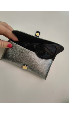 Étui à lunette en cuir